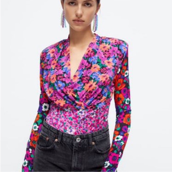 ZARA Printed Floral Shoulder-pad Blouse - Picture 1 of 8